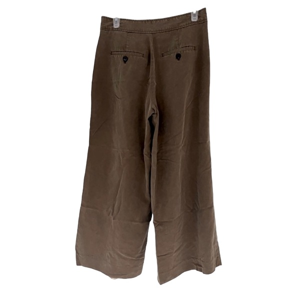 Banana Republic Women's High-Rise Wide-Leg Cropped Pant
Size 8 - Picture 2 of 13